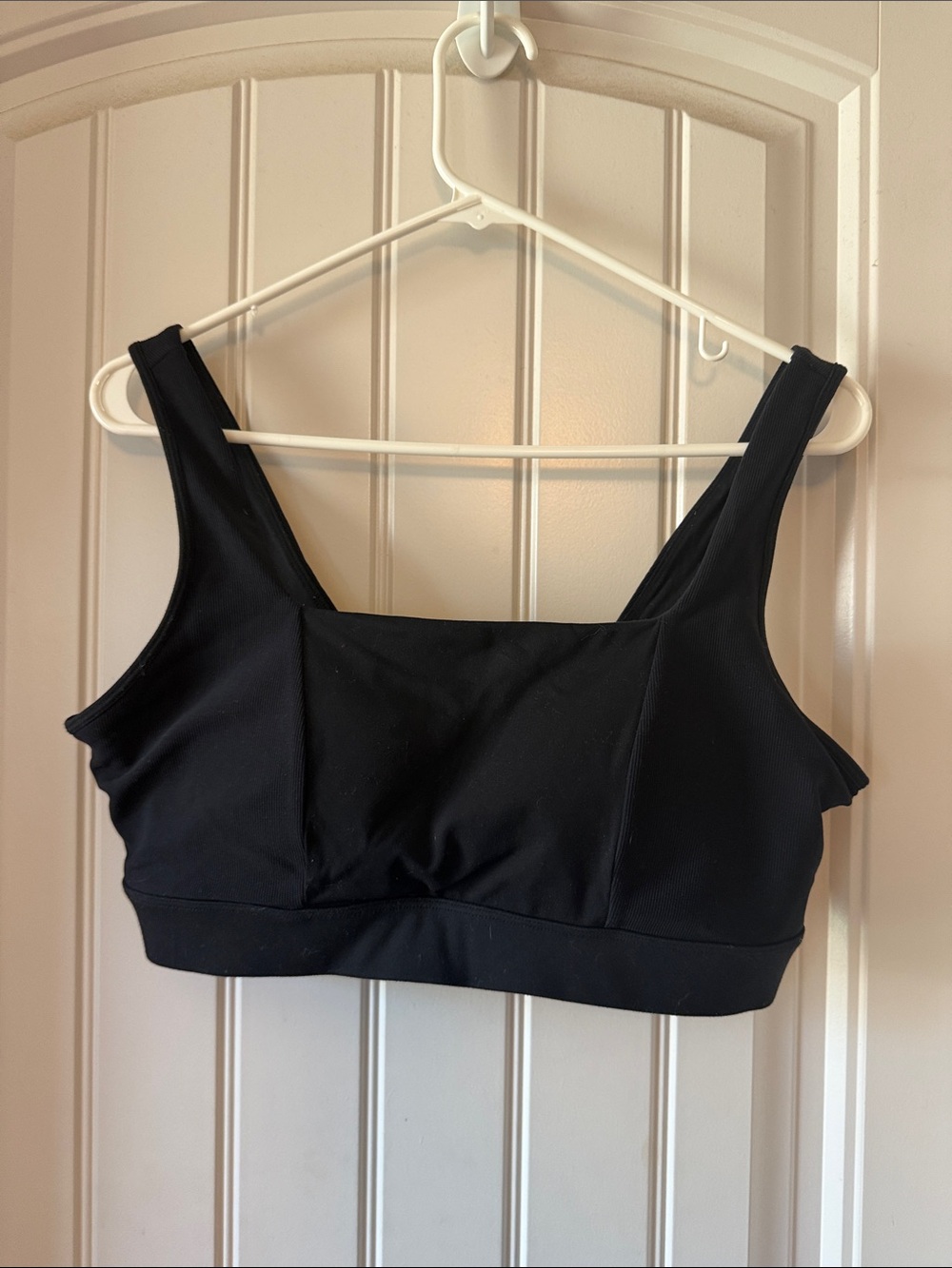 Black Scoop-Neck Sports Bra XL